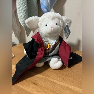 plush toy lamb dressed i“Harry Potter” universe
